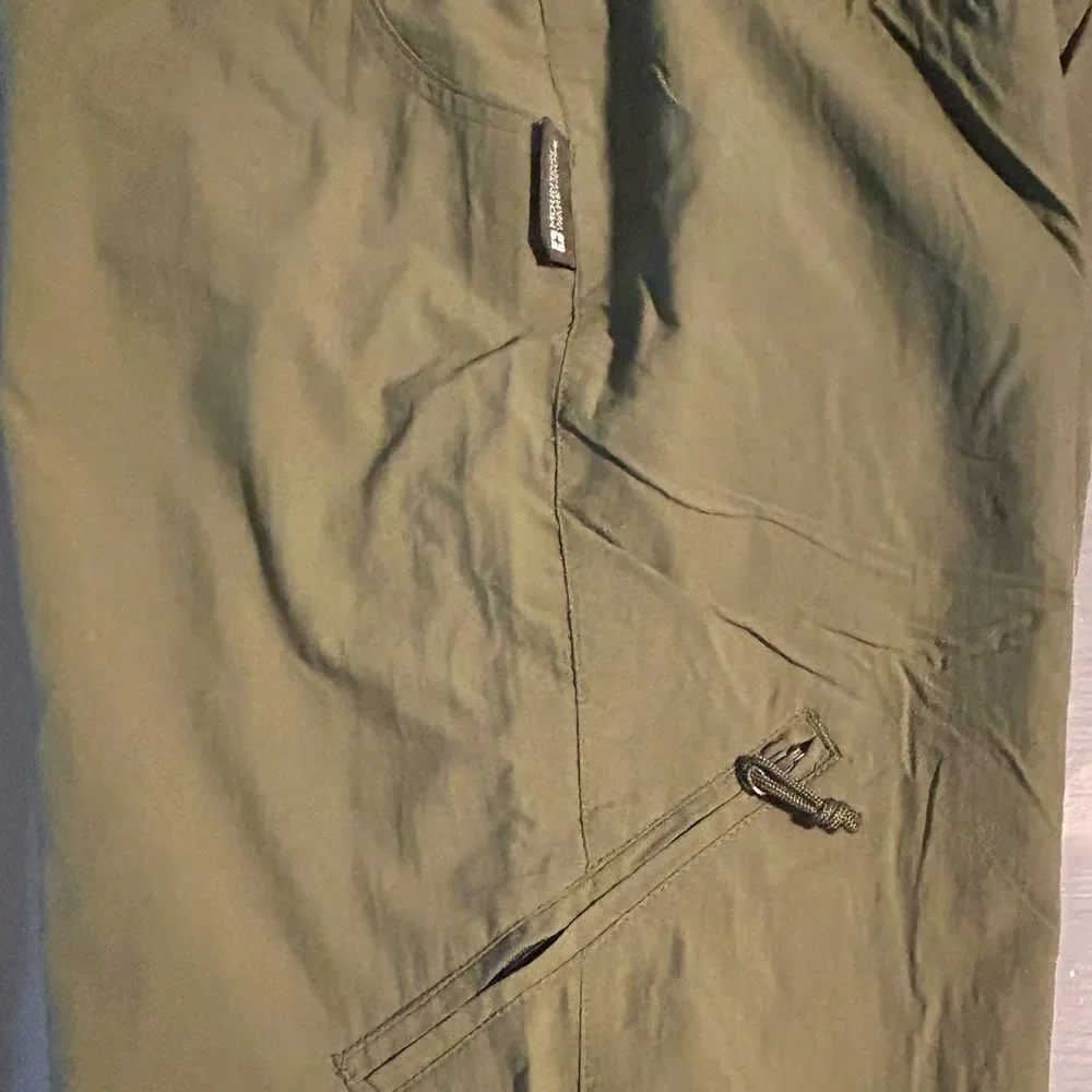 Mountain Warehouse Olive Green Bermuda Hiking‎ Nylon Shorts Sz 8